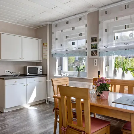 Mentel's Apartment Knullwald